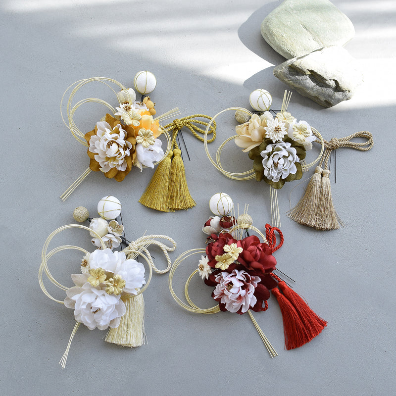 【髪飾り 牡丹・梅・桜＆水引・タッセル コームUピン5点セット】花 水引 玉 タッセル  ヘアアクセサリー  日本製 成人式振袖や卒業式袴にも（5432637801）【取り寄せ品】