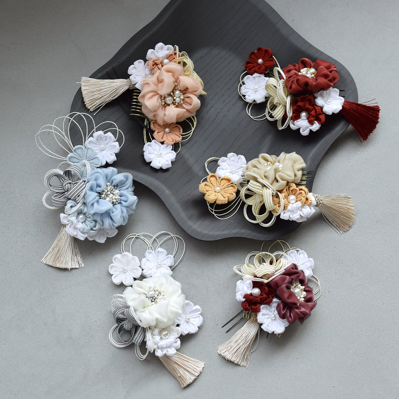 【髪飾り 絞り花＆水引＆タッセル コームUピン3点セット】つまみ細工 花  ヘアアクセサリー  日本製 成人式振袖や卒業式袴にも（5432638201）【取り寄せ品】