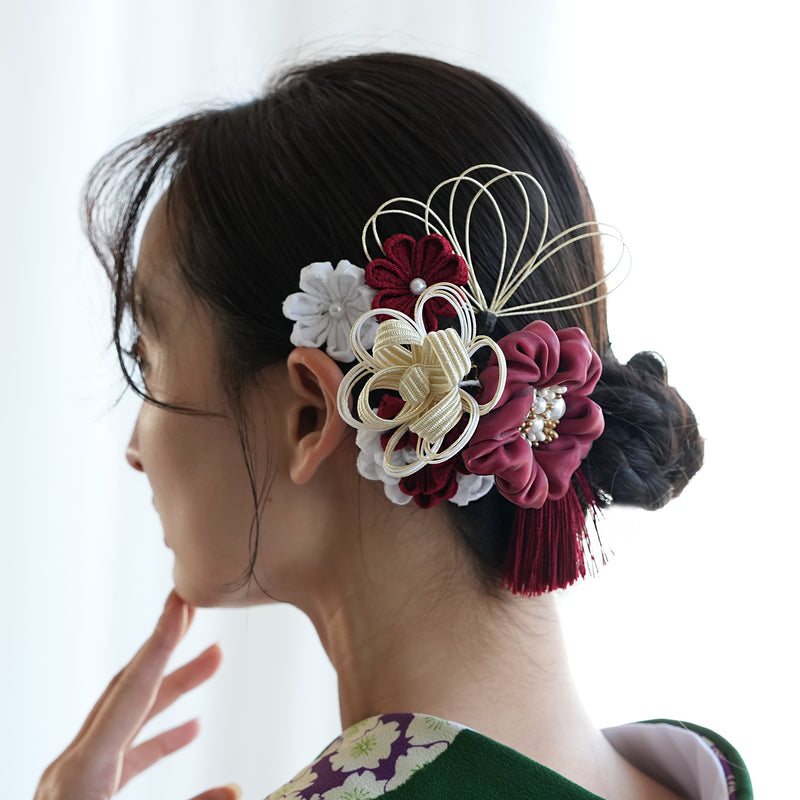 【髪飾り 絞り花＆水引＆タッセル コームUピン3点セット】つまみ細工 花  ヘアアクセサリー  日本製 成人式振袖や卒業式袴にも（5432638201）【取り寄せ品】