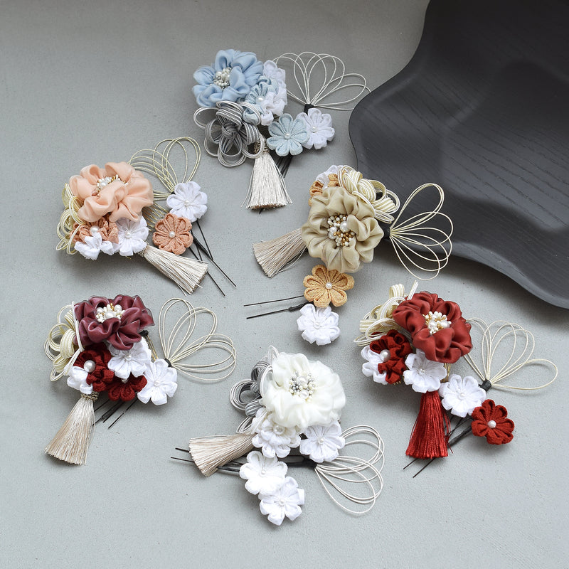 【髪飾り 絞り花＆水引＆タッセル コームUピン3点セット】つまみ細工 花  ヘアアクセサリー  日本製 成人式振袖や卒業式袴にも（5432638201）【取り寄せ品】