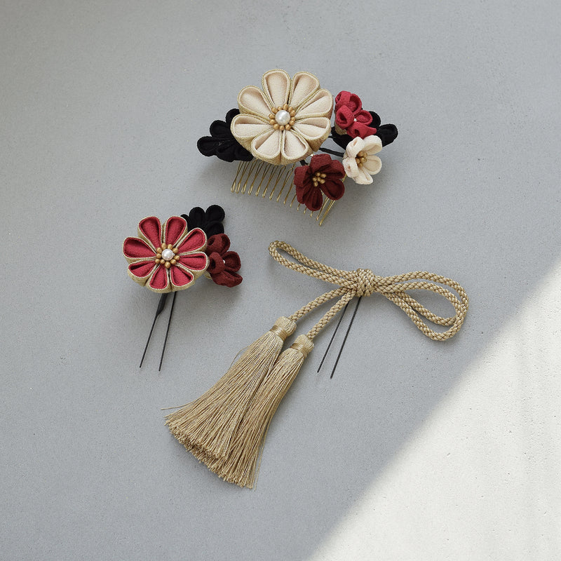 【髪飾り 梅日和 つまみ細工＆タッセル コームUピン3点セット】花 ちりめん つまみ細工 ヘアアクセ  ヘアアクセサリー  日本製 成人式振袖や卒業式袴にも（5432639201）【取り寄せ品】