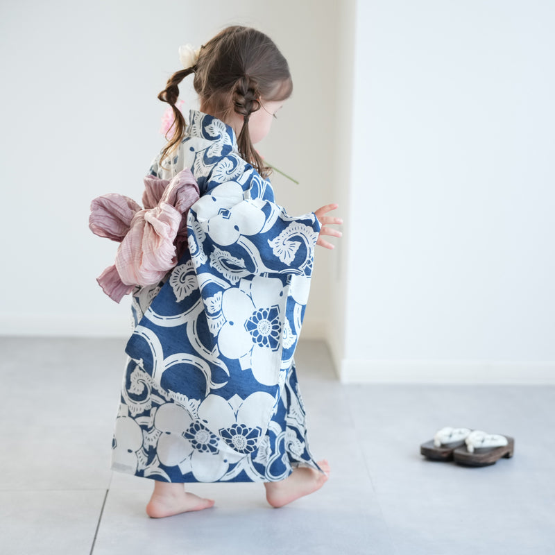 【utatane×注染工房 kids 日本製小幅生地使用 子供浴衣3点セット（ゆかた・帯・下駄） 女の子 】 国産 （6510263701）（7348601301）