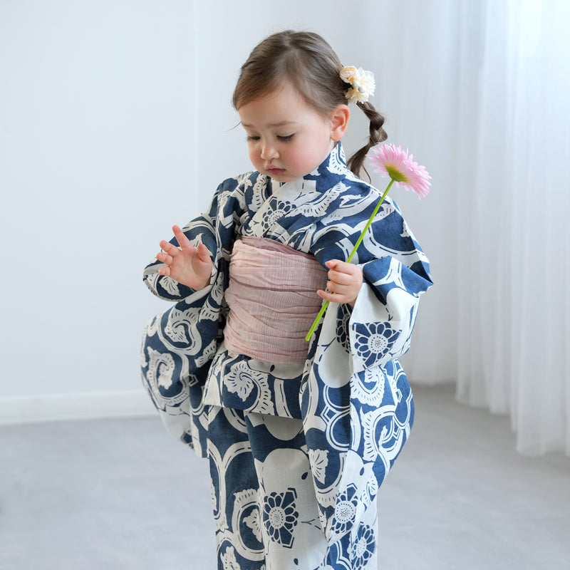 【utatane×注染工房 kids 日本製小幅生地使用 子供浴衣3点セット（ゆかた・帯・下駄） 女の子 】 国産 （6510263701）（7348601301）