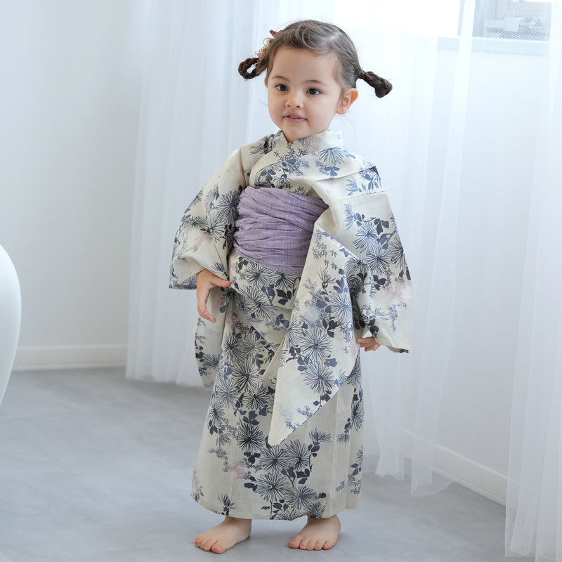【ひよこ商店 kids 高級変わり織 子供浴衣3点セット（ゆかた・帯・下駄）女の子 きなりに青藤色の連なる小菊】 キッズ浴衣 国産生地 国内染色 （6510265601）
