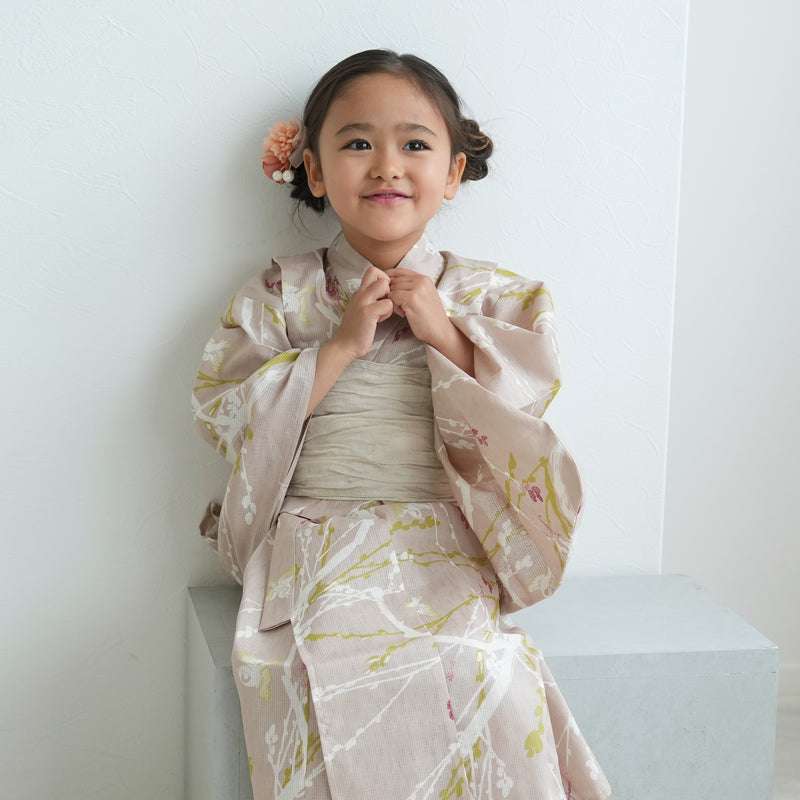 と*ん様 ウタタネ ひよこ商店 浴衣セット ひよこ商店 kids 高級変わり織 子供浴衣3点セット（ゆかた・帯・下駄