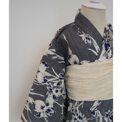 【utatane×Acka.  子供浴衣3点セット (kidsゆかた・帯・下駄 ) 鮫小紋と菖蒲 navy】Acka. (@acka_official)オリジナル 限定 コラボ  フリーサイズ 国産生地 国内染色　（6510266101）