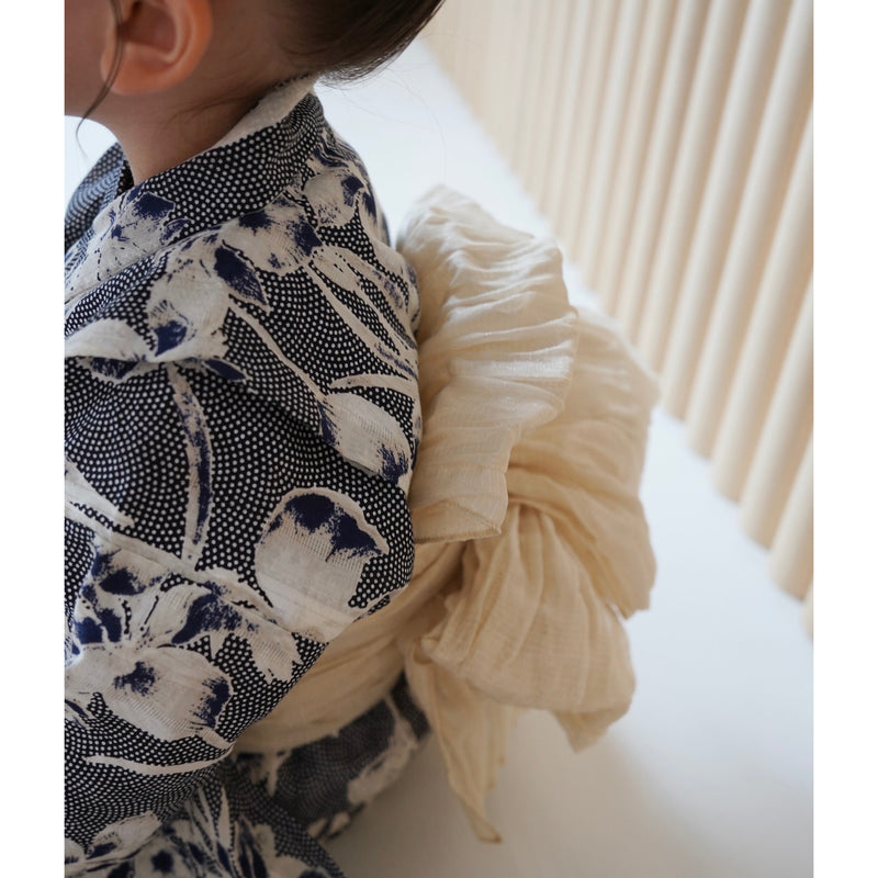 【utatane×Acka.  子供浴衣3点セット (kidsゆかた・帯・下駄 ) 鮫小紋と菖蒲 navy】Acka. (@acka_official)オリジナル 限定 コラボ  フリーサイズ 国産生地 国内染色　（6510266101）