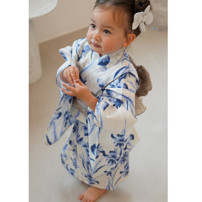 【utatane×Acka.  子供浴衣3点セット (kidsゆかた・帯・下駄 ) 鮫小紋と菖蒲 ivory】Acka. (@acka_official)オリジナル 限定 コラボ  フリーサイズ 国産生地 国内染色　（6510266301）
