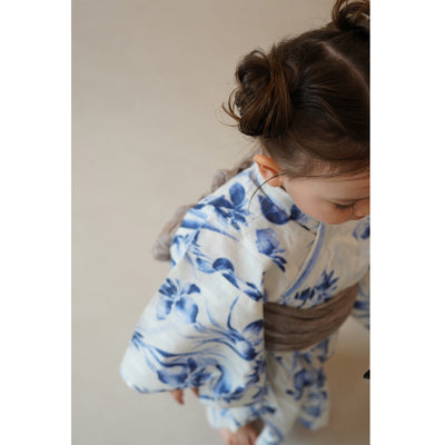 【utatane×Acka.  子供浴衣3点セット (kidsゆかた・帯・下駄 ) 鮫小紋と菖蒲 ivory】Acka. (@acka_official)オリジナル 限定 コラボ  フリーサイズ 国産生地 国内染色　（6510266301）