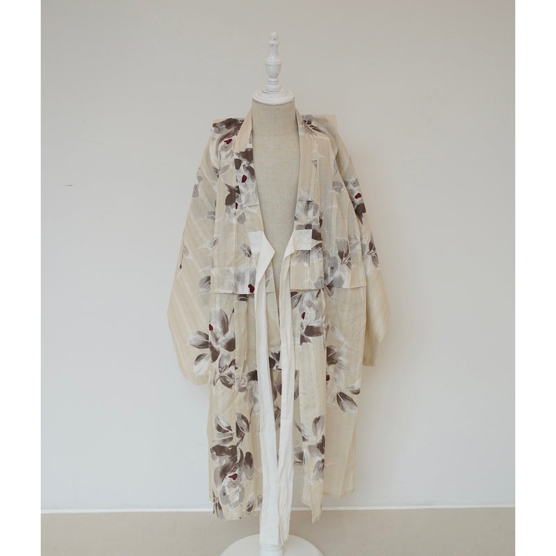【utatane×Acka.  子供浴衣3点セット (kidsゆかた・帯・下駄 )  山茶花 beige 】Acka. (@acka_official)オリジナル 限定 コラボ  フリーサイズ 国産生地 国内染色　（6510266401）
