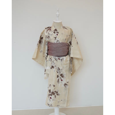 【utatane×Acka.  子供浴衣3点セット (kidsゆかた・帯・下駄 )  山茶花 beige 】Acka. (@acka_official)オリジナル 限定 コラボ  フリーサイズ 国産生地 国内染色　（6510266401）