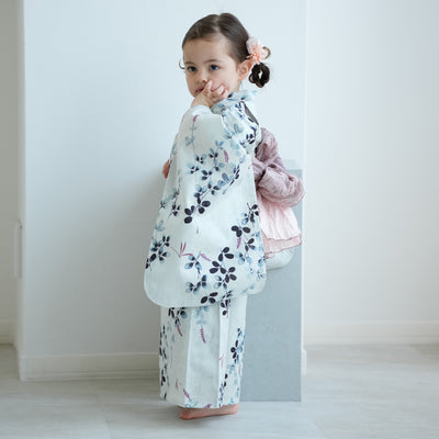 【utatane kids 高級変わり織 子供浴衣3点セット（ゆかた・帯・下駄）女の子 サイダー色に溶け込む萩とトンボ】 キッズ浴衣 国産生地 国内染色 （6510266501）