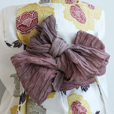 【utatane kids 高級変わり織 子供浴衣3点セット（ゆかた・帯・下駄）女の子 くちなし色と翡翠色の牡丹】 キッズ浴衣 国産生地 国内染色 （6510273101）