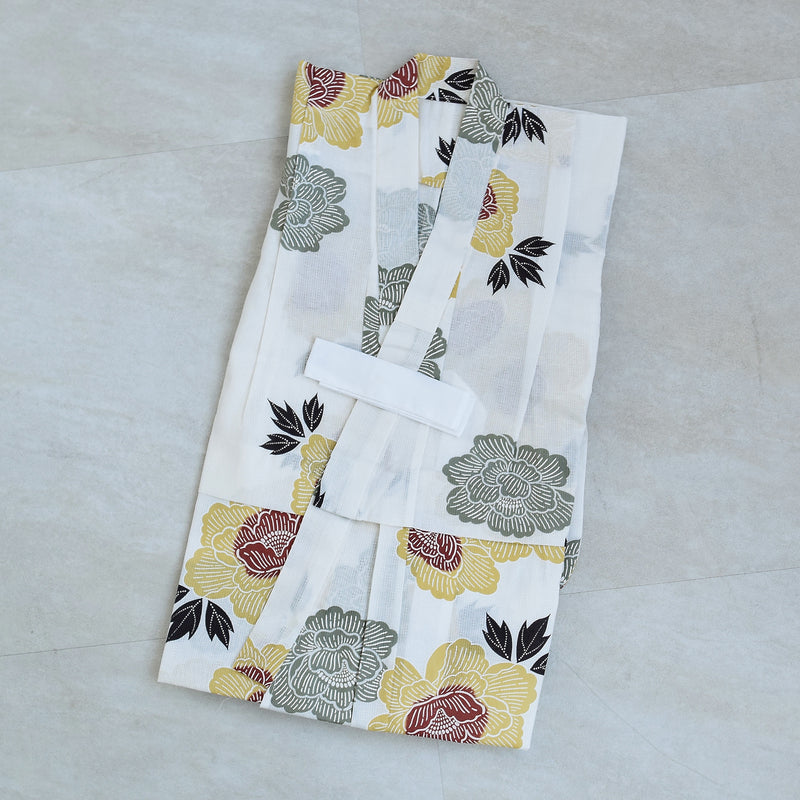 【utatane kids 高級変わり織 子供浴衣3点セット（ゆかた・帯・下駄）女の子 くちなし色と翡翠色の牡丹】 キッズ浴衣 国産生地 国内染色 （6510273101）