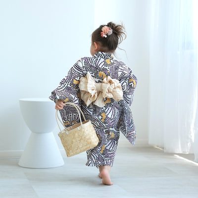 【ニコアンティーク kids 高級変わり織 子供浴衣3点セット（ゆかた・帯・下駄）女の子 チューリップモザイク マスタード】 キッズ浴衣 国産生地 国内染色 （6510280901）
