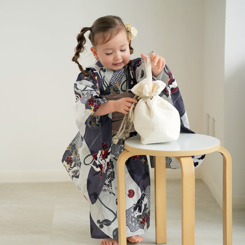 【ニコアンティーク kids 高級変わり織 子供浴衣3点セット（ゆかた・帯・下駄）女の子 染め分け灰紫に大正浪漫ねこ】 キッズ浴衣 国産生地 国内染色 （6510281401）