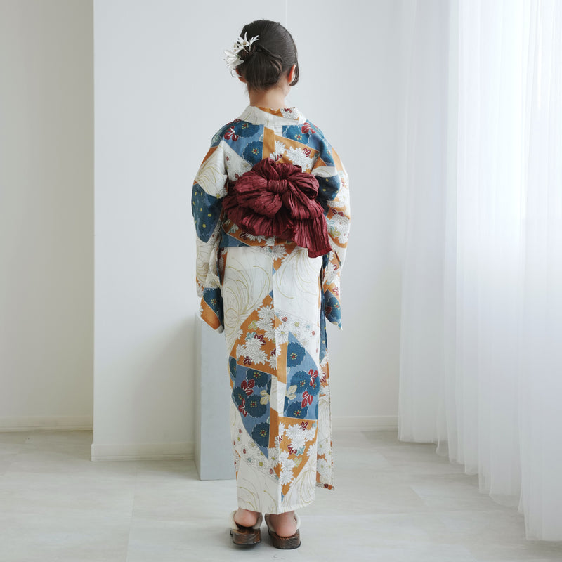 【ひよこ商店  高級変わり織 浴衣3点セット（ゆかた・帯・下駄） マーガレットアプリコット裂取文】ジュニア・低身長コーデ 女の子 140-150cm 国産生地 国内染色（6538266001）