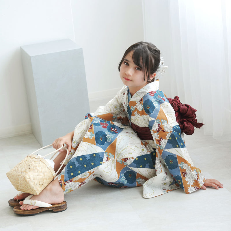 【ひよこ商店  高級変わり織 浴衣3点セット（ゆかた・帯・下駄） マーガレットアプリコット裂取文】ジュニア・低身長コーデ 女の子 140-150cm 国産生地 国内染色（6538266001）