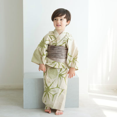 【utatane×注染工房 kids 日本製小幅生地使用 子供浴衣3点セット（ゆかた・帯・下駄） 男の子  先染めベージュに抹茶の麻の葉 】 国産 （6562190701）