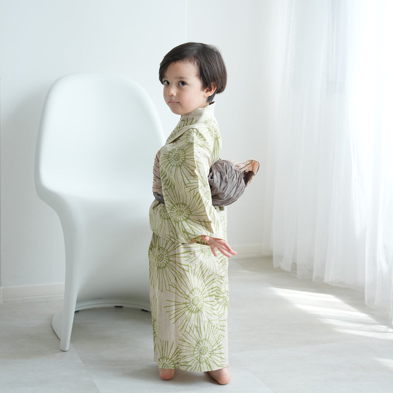 【utatane×注染工房 kids 日本製小幅生地使用 子供浴衣3点セット（ゆかた・帯・下駄） 男の子  先染めベージュにはじける抹茶】 国産 （6562190901）