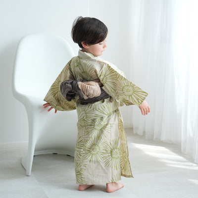 【utatane×注染工房 kids 日本製小幅生地使用 子供浴衣3点セット（ゆかた・帯・下駄） 男の子  先染めベージュにはじける抹茶】 国産 （6562190901）