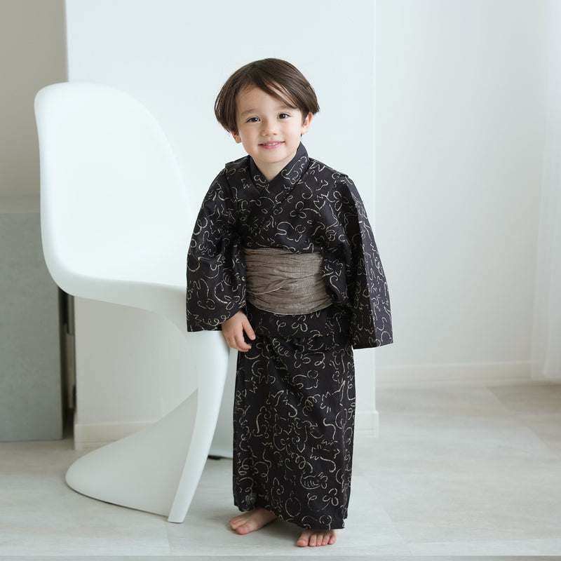 【ニコアンティーク kids 高級変わり織 子供浴衣3点セット（ゆかた・帯・下駄）男の子 墨黒に干支】 キッズ浴衣 国産生地 国内染色 （6562270701）