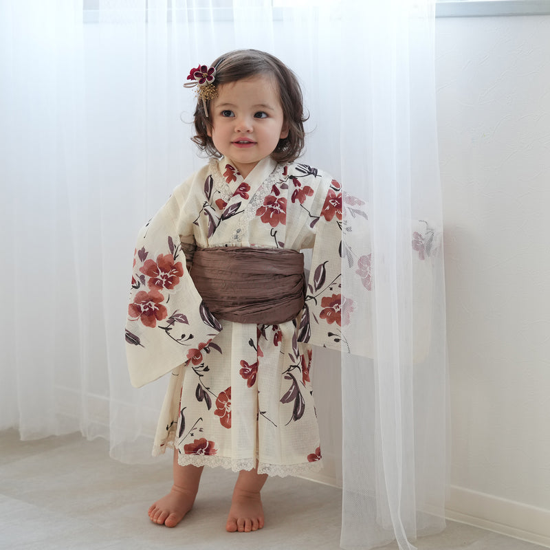 【ひよこ商店  高級変わり織 子供浴衣ドレス2点セット バニラクリームに色づく花】レース付き 浴衣ワンピース/兵児帯 女の子 120-130cm（6600240301）
