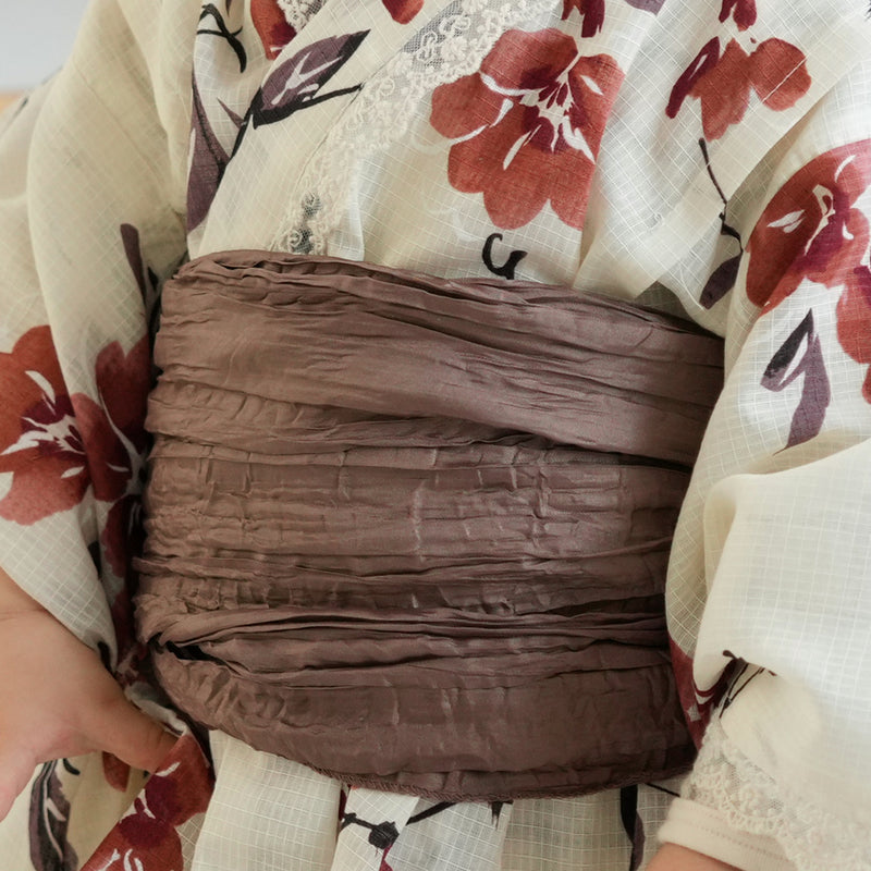 【ひよこ商店  高級変わり織 子供浴衣ドレス2点セット バニラクリームに色づく花】レース付き 浴衣ワンピース/兵児帯 女の子 120-130cm（6600240301）