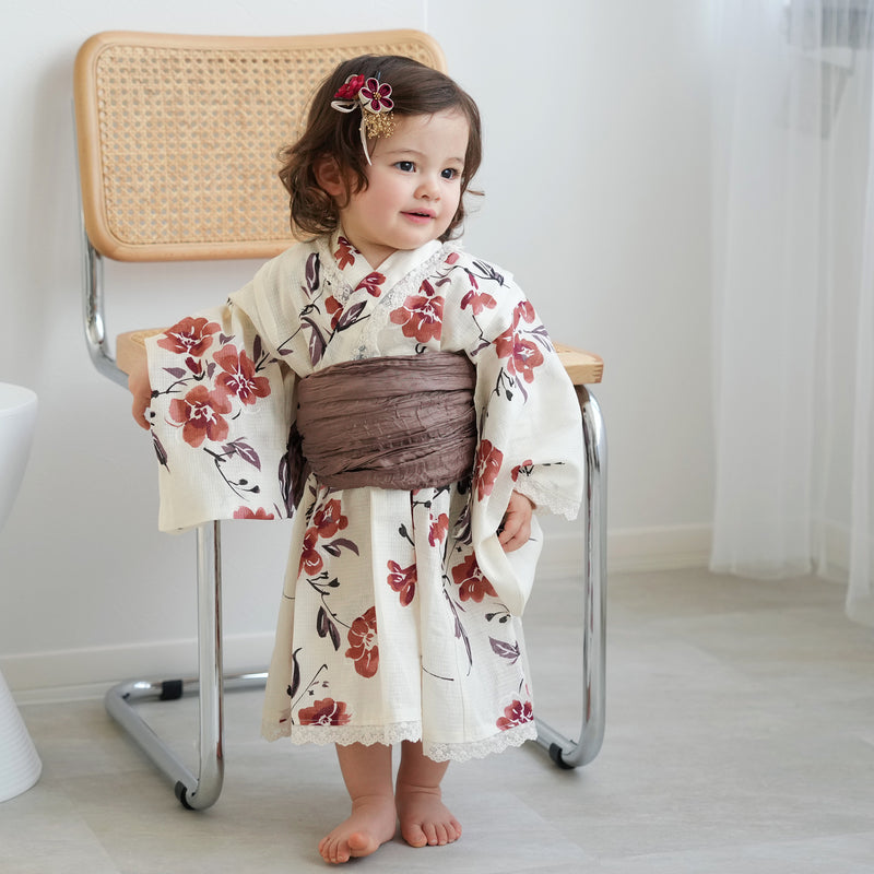 【ひよこ商店  高級変わり織 子供浴衣ドレス2点セット バニラクリームに色づく花】レース付き 浴衣ワンピース/兵児帯 女の子 120-130cm（6600240301）