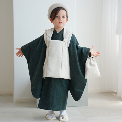 【七五三着物 3歳 男の子 被布セット】販売品 象牙色ジャガード×深緑ダマスク ひよこ商店 ベレー帽つき（6716606400）