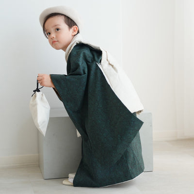 【七五三着物 3歳 男の子 被布セット】販売品 象牙色ジャガード×深緑ダマスク ひよこ商店 ベレー帽つき（6716606400）