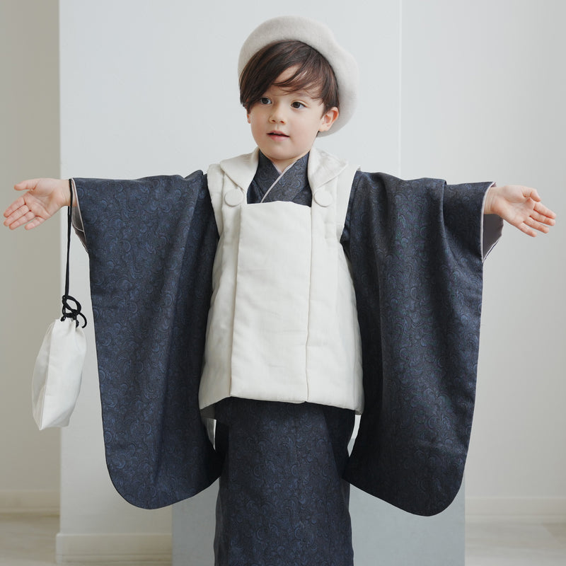 【七五三着物 3歳 男の子 被布セット】販売品 象牙色ジャガード×藍鉄ダマスク ひよこ商店 ベレー帽つき（6716606500）