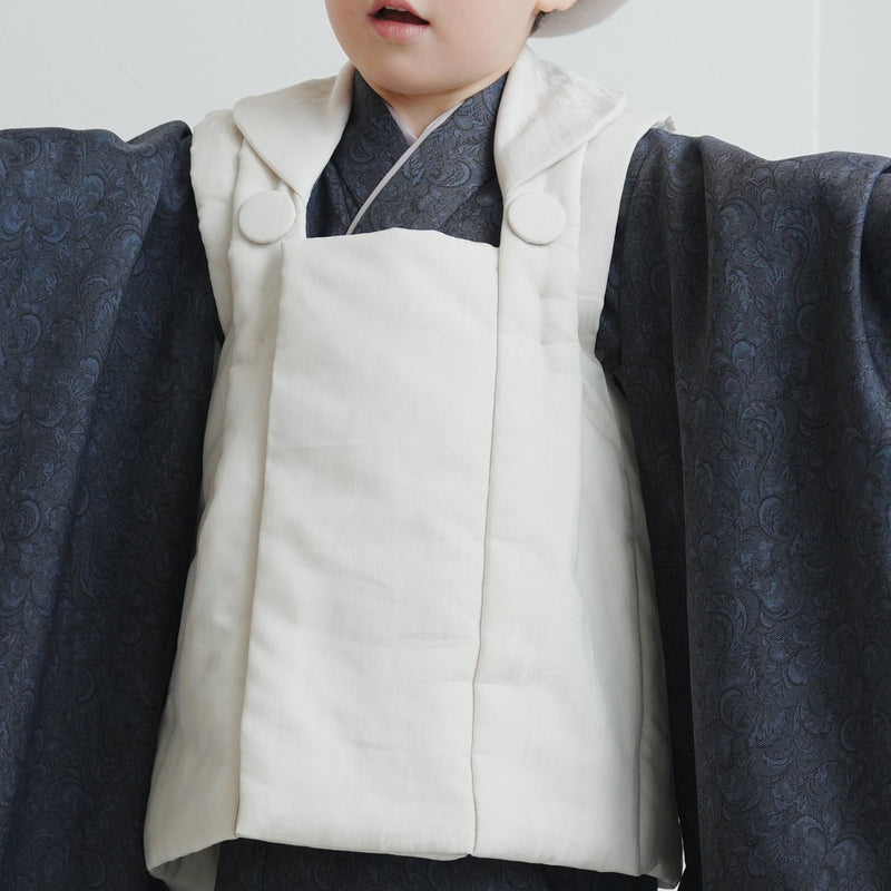 【七五三着物 3歳 男の子 被布セット】販売品 象牙色ジャガード×藍鉄ダマスク ひよこ商店 ベレー帽つき（6716606500）
