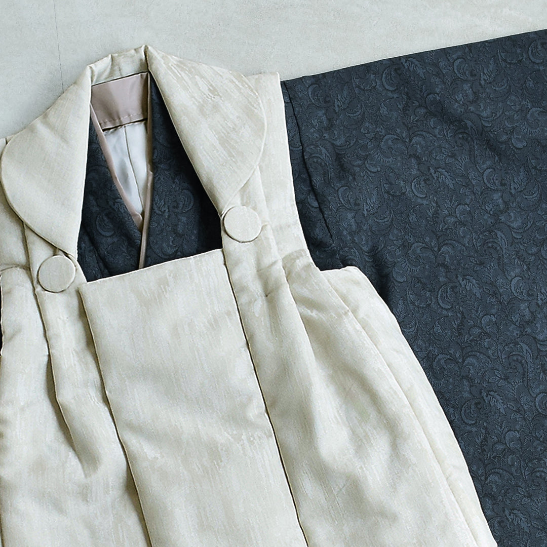 七五三着物 3歳 男の子 被布セット】販売品 象牙色ジャガード×藍鉄