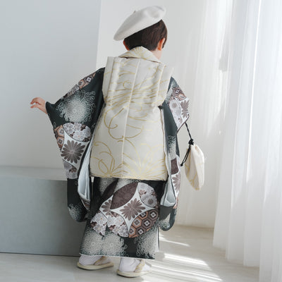 【七五三着物 3歳 男の子 被布セット】販売品 ベージュ金彩×グリーン七宝 ひよこ商店 ベレー帽つき（6716606900）