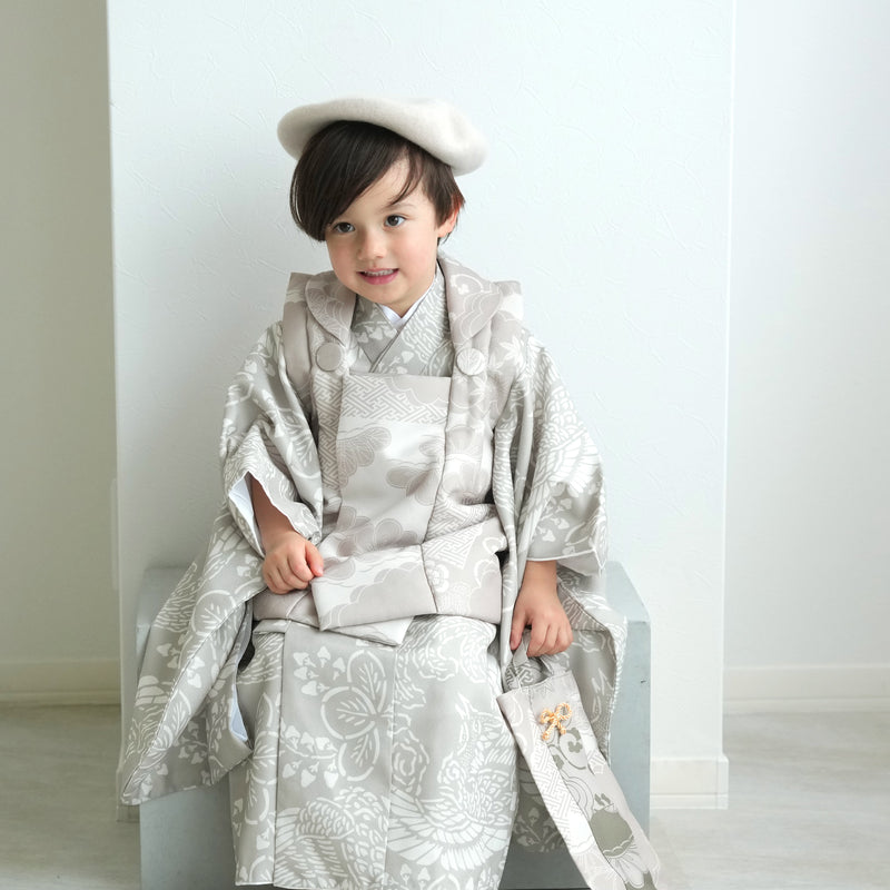 【七五三着物 3歳 男の子 被布セット】販売品 ベージュ松文様×灰緑鳳凰 ひよこ商店（6716607100）