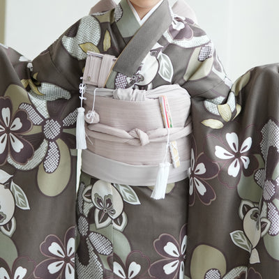 七五三 7歳 女の子 ひよこ商店 着物 日本製作り帯 子供 kids 四つ身 お祝い着 ブラウンねじり梅（6728608400）