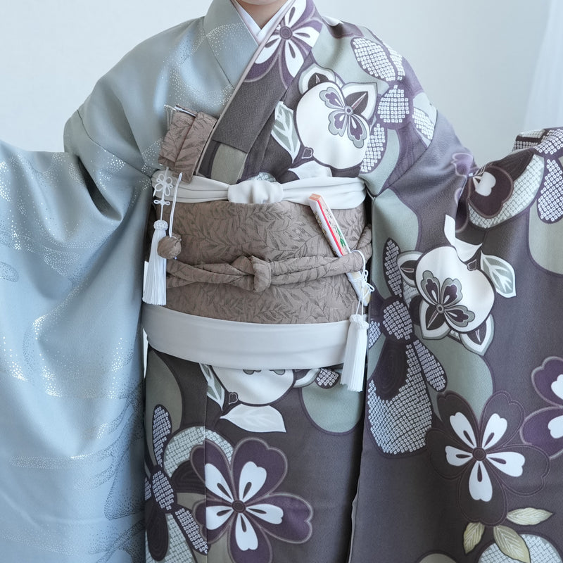 七五三 7歳 女の子 ひよこ商店 着物 日本製作り帯 子供 kids 四つ身 お祝い着 半身 アイスブルー銀彩×ブラウンねじり梅（6728610000）