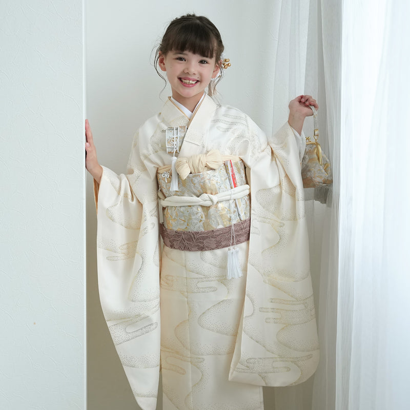 【七五三着物 7歳 女の子 着物セット】販売品 四つ身 クリーム金彩・流水 ひよこ商店（6728613800）