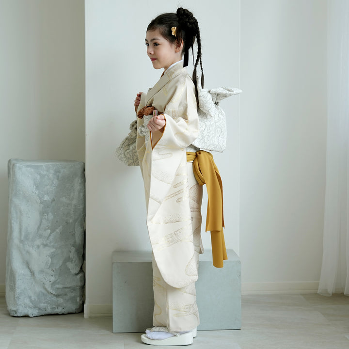 七五三着物 7歳 女の子 着物セット】販売品 四つ身 ベージュ金彩・流水