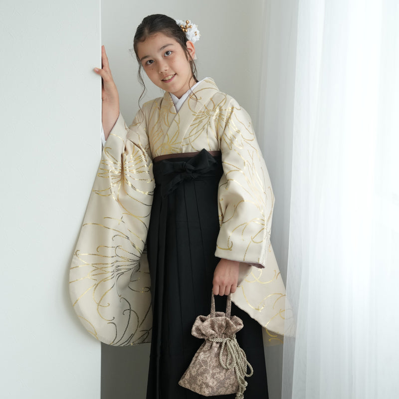 【ジュニア袴 2点セット ベージュ金彩・糸菊】 販売品 小学生袴   低身長さんも 袴83cm（身長138-145cm）袴87cm（身長145-152cm） 重ね衿縫い付済 ひよこ商店（6730725501）