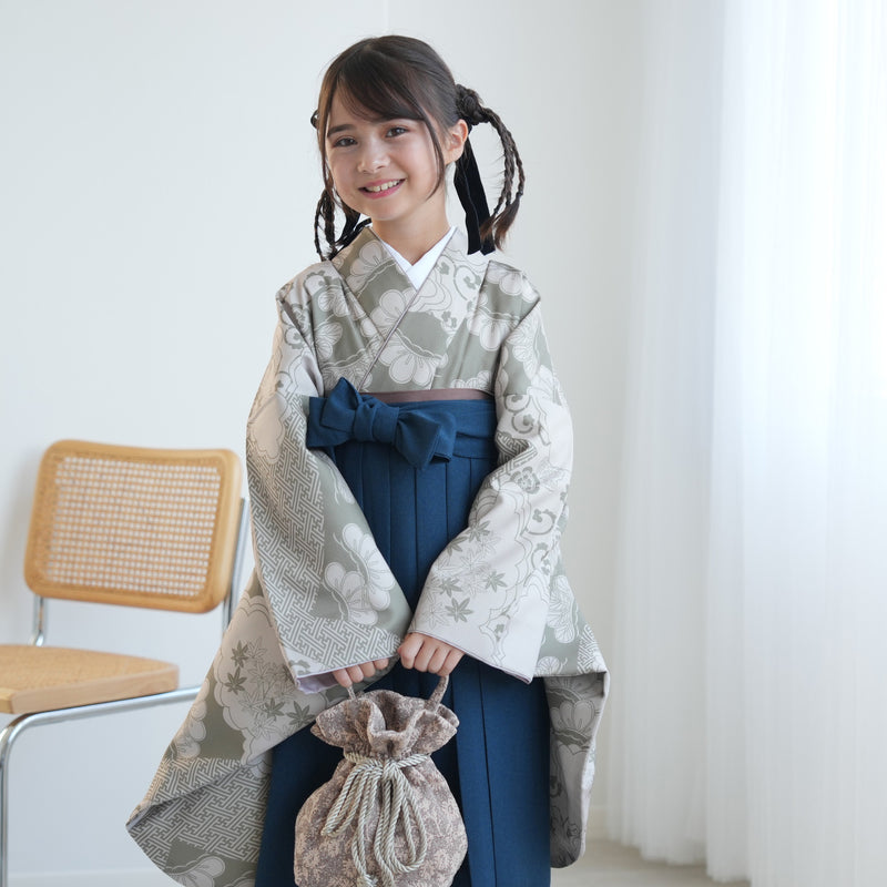 【ジュニア袴 2点セット モスグリーン松文様】 販売品 小学生袴   低身長さんも 袴83cm（身長138-145cm）袴87cm（身長145-152cm） 重ね衿縫い付済 ひよこ商店（6730726201）