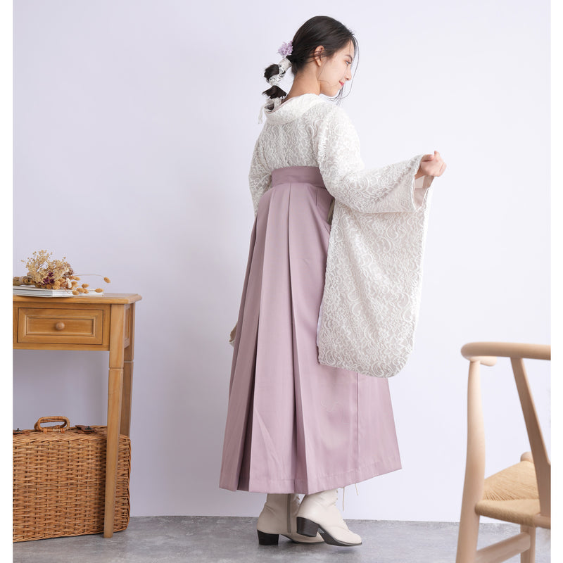 【リサイクル着物】 2尺袖着物 袴 2点セット 販売品 中古 USED レース アイボリー ベージュ 袴83-87cm（身長138-152cm） 小学生 ジュニア 低身長コーデ 重ね衿縫い付済 （6732703001）【中古販売】