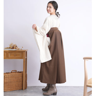 【リサイクル着物】 2尺袖着物 袴 2点セット 販売品 中古 USED レース ベージュ系 袴83-87cm（身長138-152cm） 小学生 ジュニア 低身長コーデ 重ね衿縫い付済 （6732703201）【中古販売】