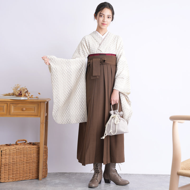 【リサイクル着物】 2尺袖着物 袴 2点セット 販売品 中古 USED レース ベージュ系 袴83-87cm（身長138-152cm） 小学生 ジュニア 低身長コーデ 重ね衿縫い付済 （6732703201）【中古販売】