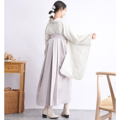 【リサイクル着物】 2尺袖着物 袴 2点セット 販売品 中古 USED レース アイボリー系 袴83-87cm（身長138-152cm） 小学生 ジュニア 低身長コーデ 重ね衿縫い付済 （6732703301）【中古販売】