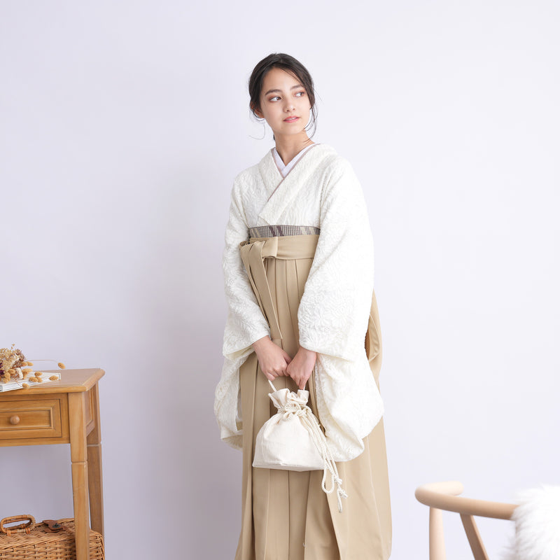 【リサイクル着物】 2尺袖着物 袴 2点セット 販売品 中古 USED レース オフ白系 袴87cm（身長145-152cm） 小学生 ジュニア 低身長コーデ 重ね衿縫い付済 （6733702811）【中古販売】