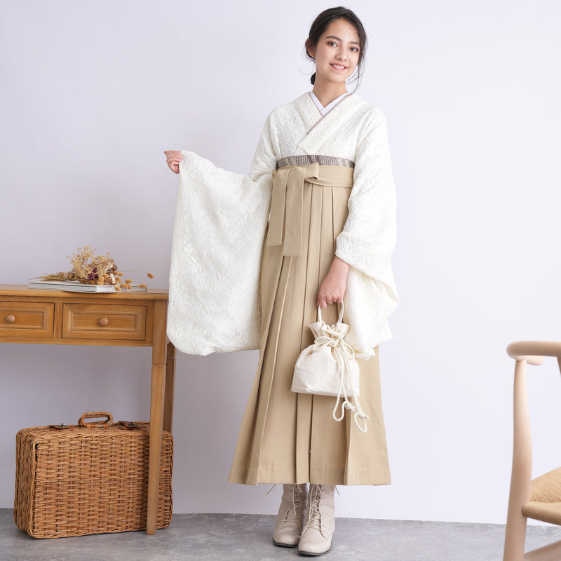 【リサイクル着物】 2尺袖着物 袴 2点セット 販売品 中古 USED レース オフ白系 袴87cm（身長145-152cm） 小学生 ジュニア 低身長コーデ 重ね衿縫い付済 （6733702811）【中古販売】