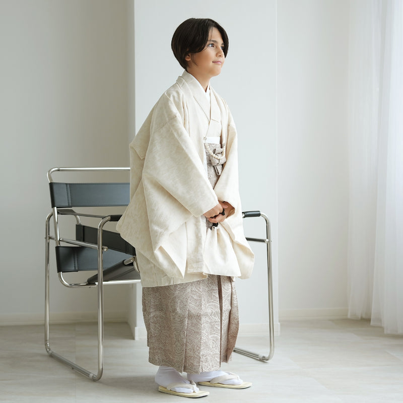 【ハーフ成人式  男の子 袴セット ジャガード・ペイズリー オフホワイト×ベージュ】販売品  10歳 1/2成人式 小学生 キッズ 138cm-150cm前後（6739600000）