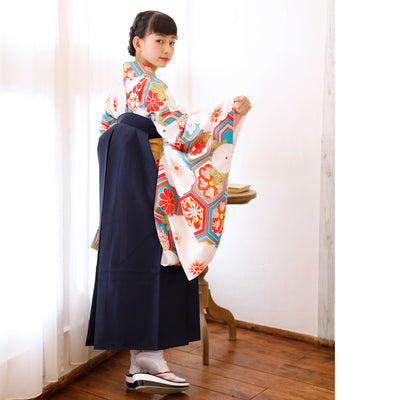 【リサイクル着物】 2尺袖着物 単品  販売品 中古 USED  袴用 短丈 菊 亀甲 ジュニア 小学生 卒業式 （6751628600）【中古販売】